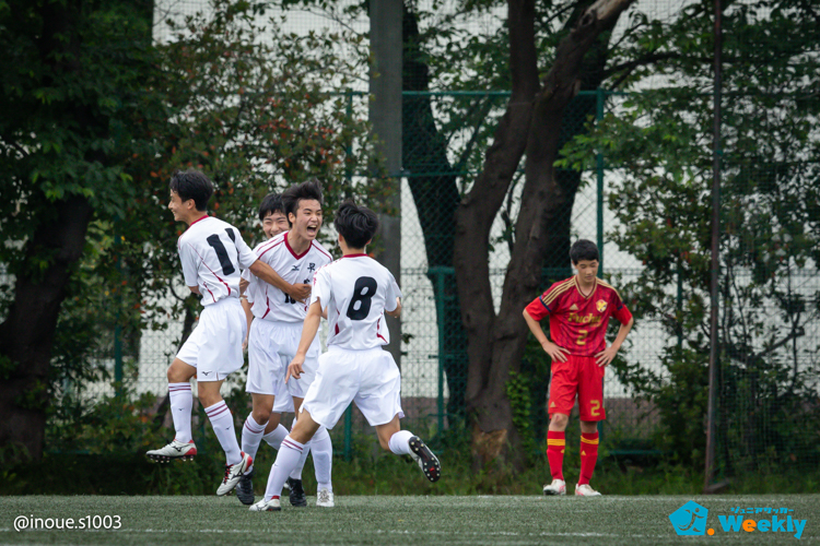 写真レポート 前田篤之介 久米遥太のゴールで早稲田実業が都立府中東に勝利し決勝トーナメントへ 写真 90枚 ジュニアサッカーweekly