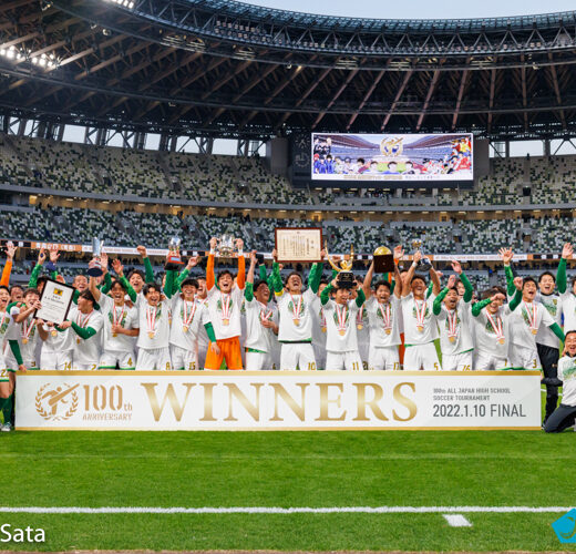 写真レポート】表彰式・選手権優勝を果たした青森山田高校（写真：67枚