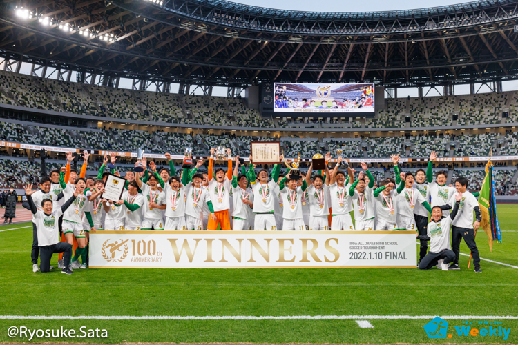 写真レポート】表彰式・選手権優勝を果たした青森山田高校（写真：67枚